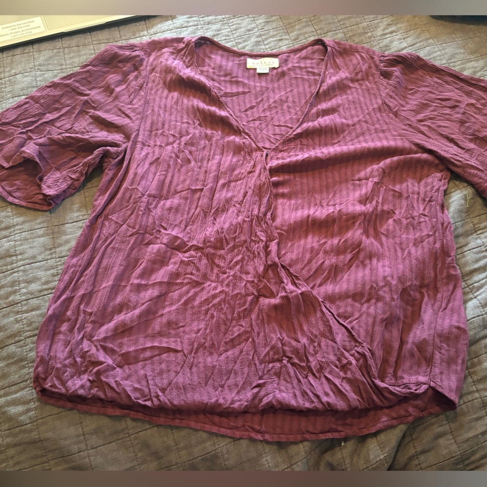 Velvet by Graham &‎ Spencer Women Plum Purple Textured Surplice V-Neck Blouse M